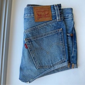 Levi’s 501 High Rise Jean Shorts medium wash, size 25